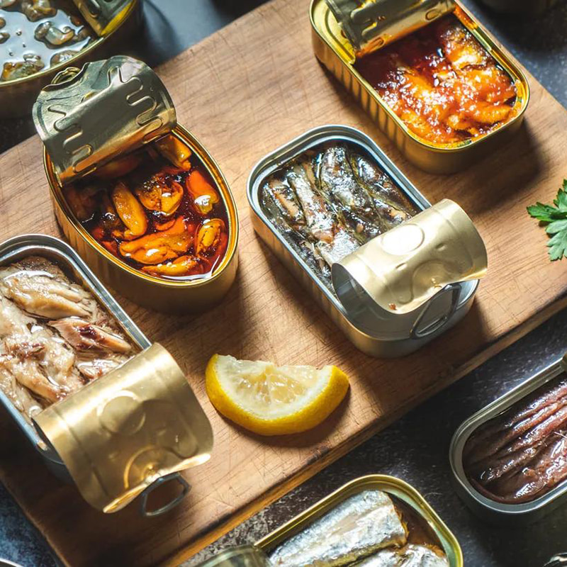 Miscelatore a doppia elica per alimentazione acquatica